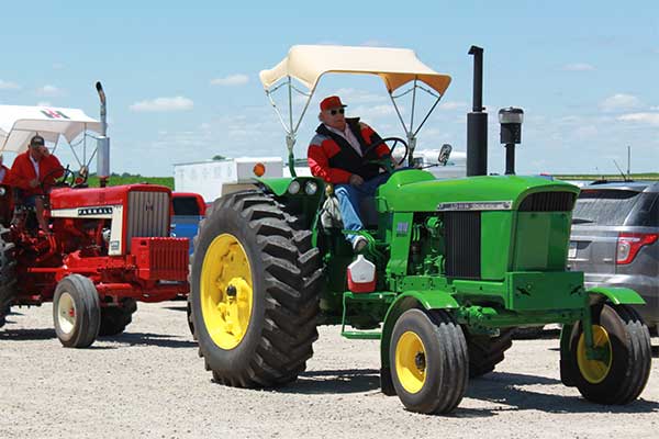 John Deere 3010 on a tractor ride