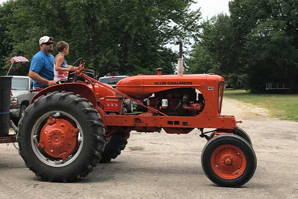 Allis Chalmers WD on a tractor ride